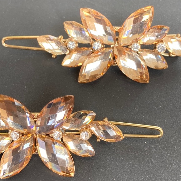 Brown floral hair clips set of 2 - Picture 4 of 7